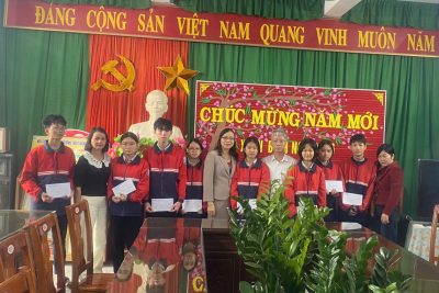 TRƯỜNG THCS NGHĨA TRUNG TỔ CHỨC GẶP MẶT, ĐỘNG VIÊN GIÁO VIÊN VÀ HỌC SINH GIỎI TRƯỚC KỲ THI HSG  NĂM HỌC 2025-2026